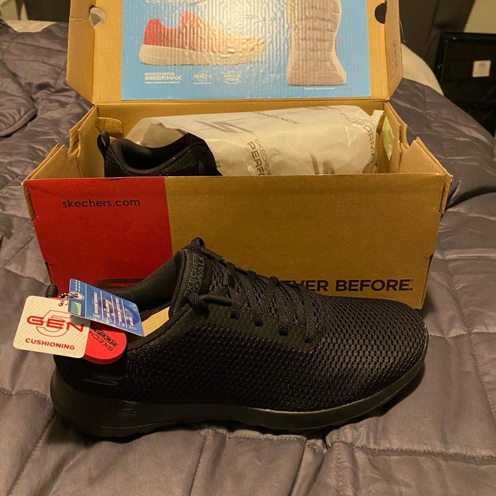 Performance Shoes Skechers